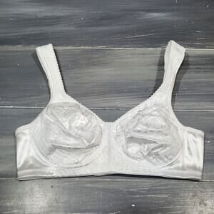 Playtex‎ 4745 18 Hour Bra 36B Ultimate Lift and Support Wireless Bra White